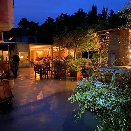 Amare Ristorante Locanda Certosa di Pavia Eksteriør billede