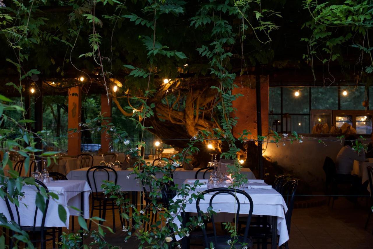 Amare Ristorante Locanda Certosa di Pavia Eksteriør billede